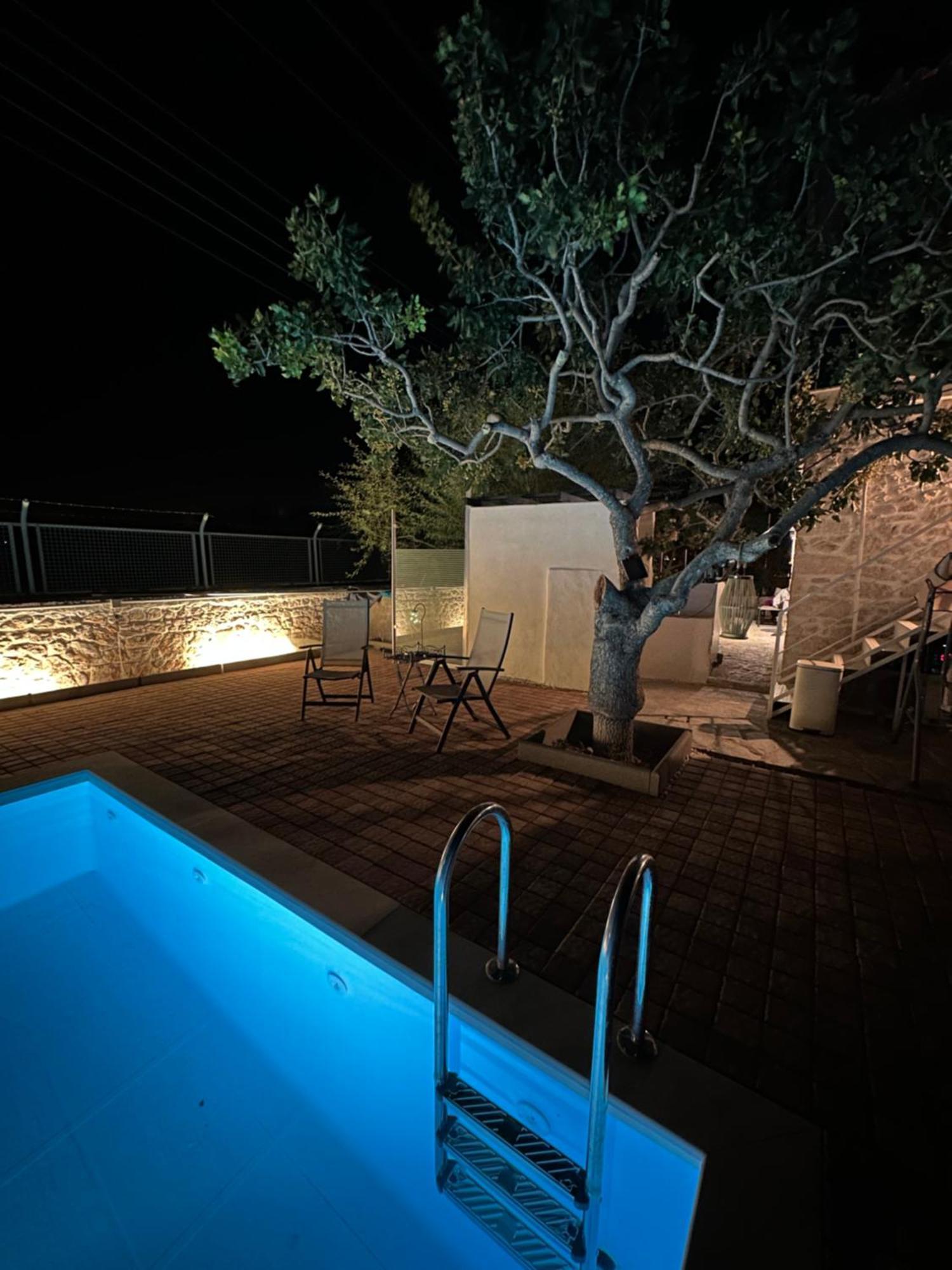 Solmar Aegina With Private Pool - Jacuzzi Apartman Khloi Kültér fotó